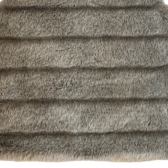Joie Andrina Plush Faux-Fur Vest in Gray - Size Small - Picture 6 of 9